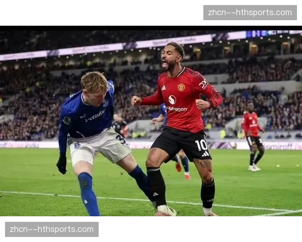 曼联1-0客胜埃弗顿，姆伯莫参与第12个联赛进球
