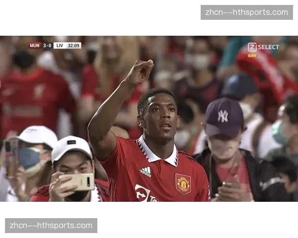 弗赖堡中场格里福伤愈复出，进入比赛大名单